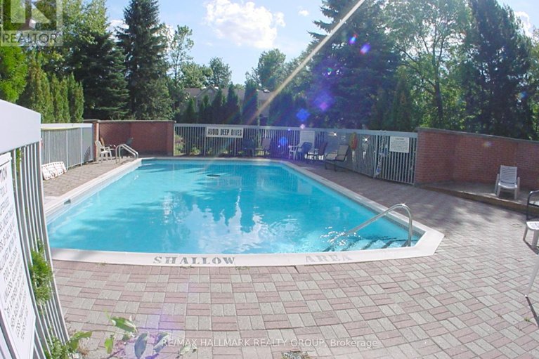 28237793/303-80-sandcastle-drive/leslie-park/ottawa/ontario/K2H9E7_23