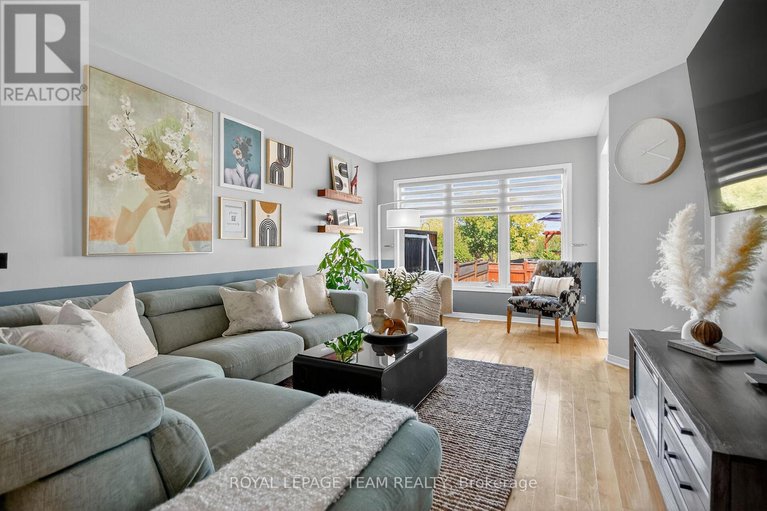 28882622/2001-dunollie-crescent/morgans-grantsouth-march/ottawa/ontario/K2W1H5_10