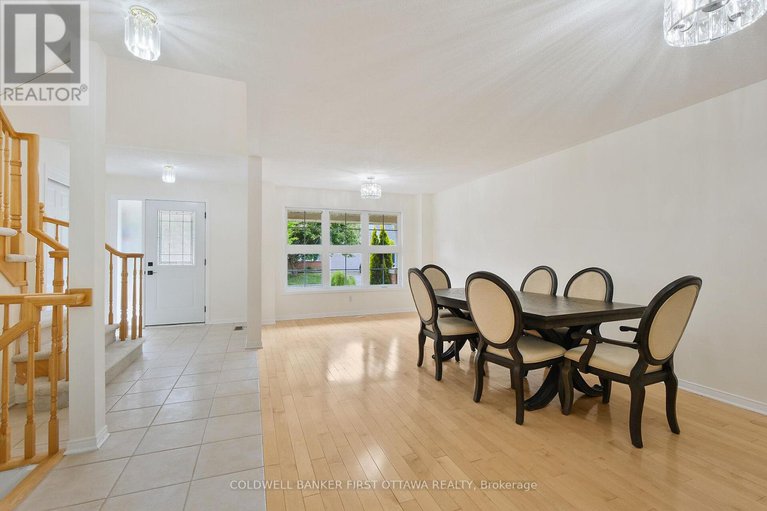 28482188/107-columbia-avenue/hunt-club/ottawa/ontario/K1V1Z3_5