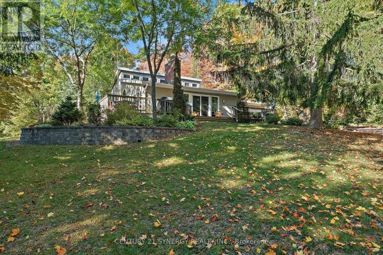 5984 Third Line Road N