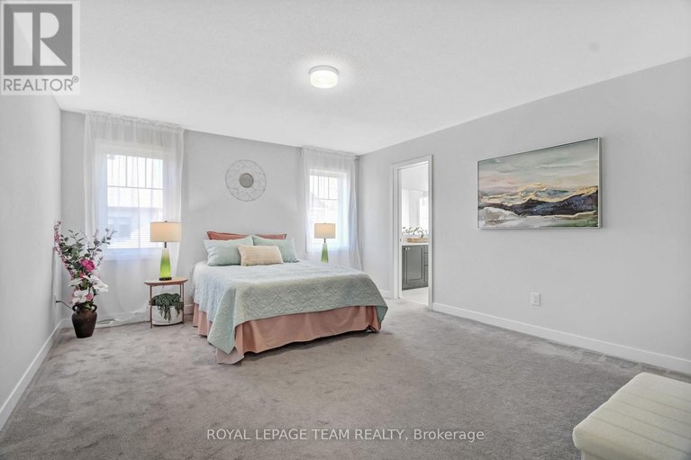 29634186/647-cygnus-street/half-moon-bay/ottawa/ontario/K2J7A9_15