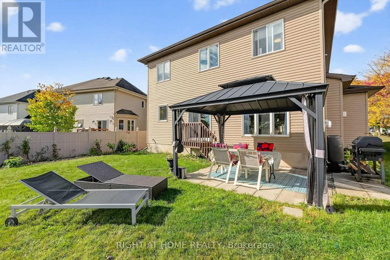 28972489/380-quartz-avenue-n/town-of-rockland/clarence-rockland/ontario/K4K0C7_43