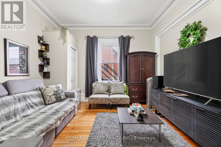 29562763/231-bell-street-n/west-centre-town/ottawa/ontario/K1R7E1_10