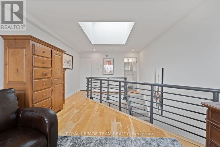 29571957/26-202-st-patrick-street/lower-townbyward-market/ottawa/ontario/K1N5K3_29