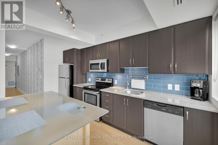 29270055/106-390-booth-street/west-centre-town/ottawa/ontario/K1R7K6_15