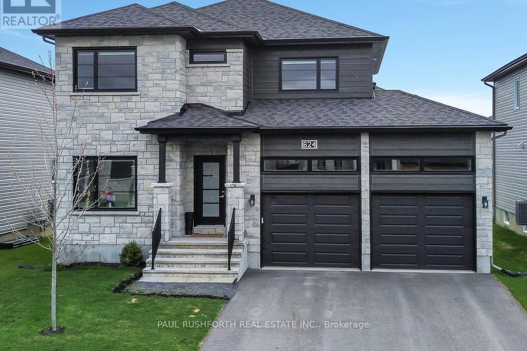 29685315/624-geneva-crescent/embrun/russell/ontario/K0A1W0_1