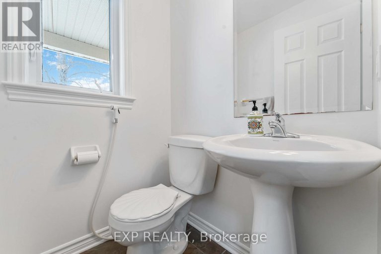 29186601/119-anfield-crescent/barrhaven-east/ottawa/ontario/K2G7B7_6