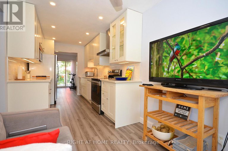 28815313/77-winchester-drive/glencairnhazeldean/ottawa/ontario/K2L2R3_5