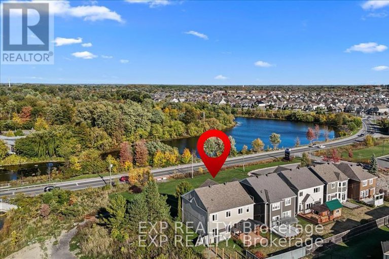 29066933/2490-half-moon-bay-road/half-moon-bay/ottawa/ontario/K2J4H7_5