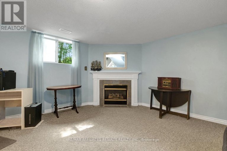 28855277/2-wedgewood-crescent/blackburn-hamlet/ottawa/ontario/K1B4B4_35