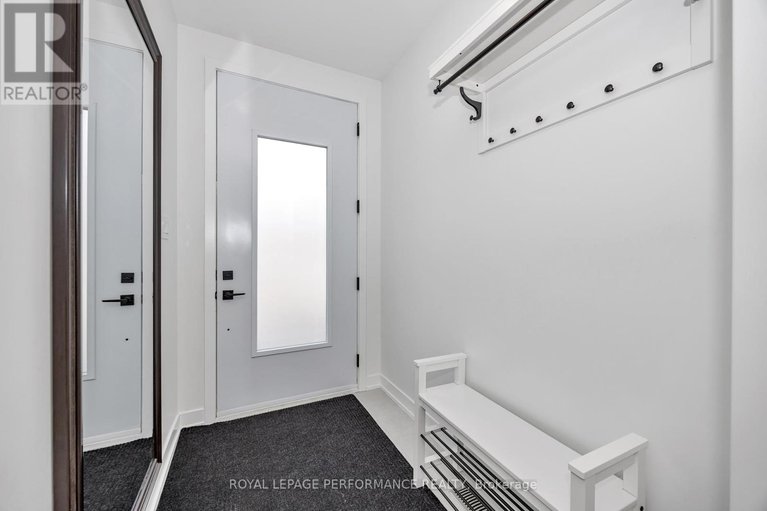 28718708/80-dagmar-avenue/vanier/ottawa/ontario/K1L5T4_4