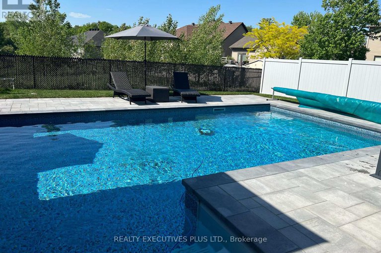 29225784/1082-docteur-corbeil-boulevard/town-of-rockland/clarence-rockland/ontario/K4K0E9_40