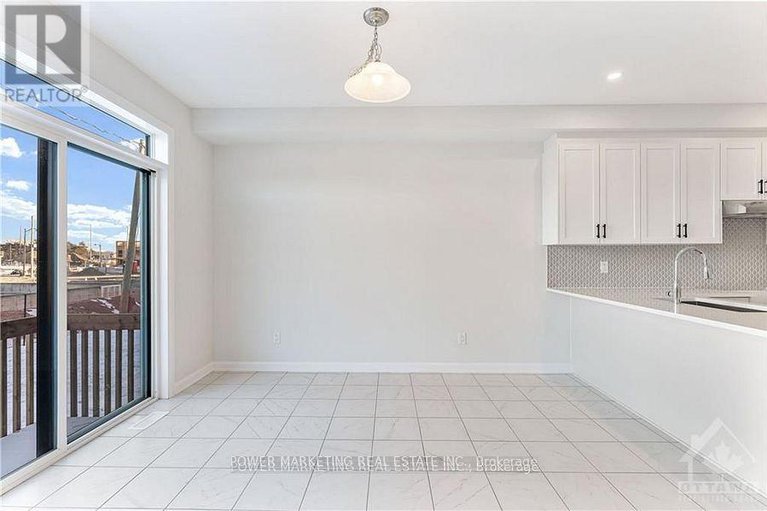 28937547/900-athenry-court/half-moon-bay/ottawa/ontario/K2J7C5_11