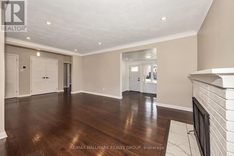 29670694/1138-sherman-drive/bel-air-heights/ottawa/ontario/K2C2M4_6