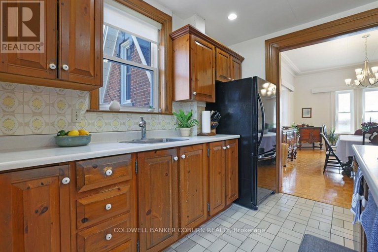 28218269/81-lakeshore-drive/morrisburg/south-dundas/ontario/K0C1X0_16