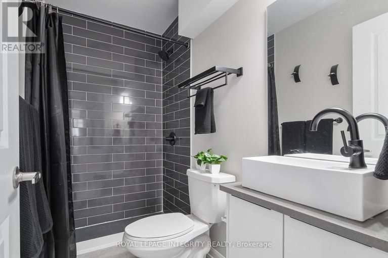 29648108/2722-draper-avenue/redwood-park/ottawa/ontario/K2H0C4_33