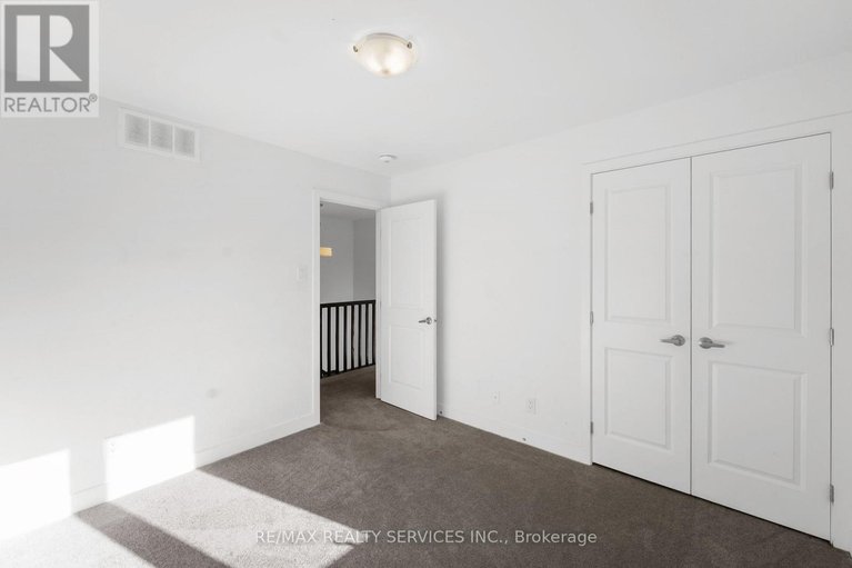 29012209/51-moosonee-crescent/riverside-southgloucester-glen/ottawa/ontario/K4M0M1_21