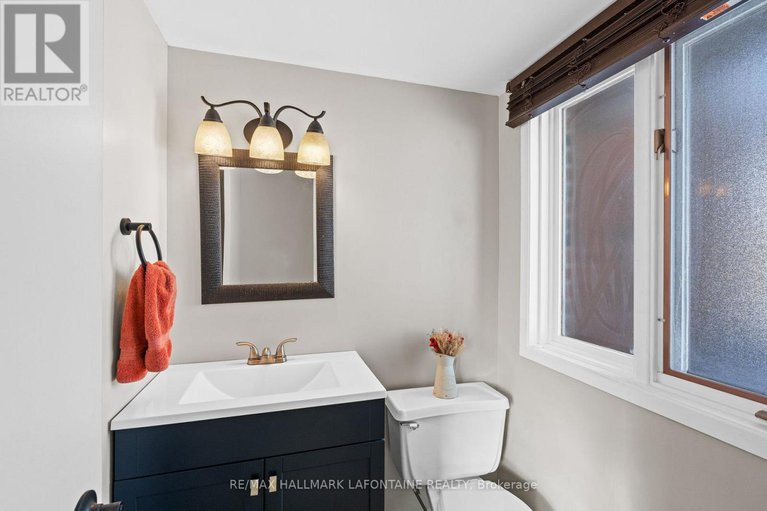 29442659/1802-turnberry-road/queenswood-heights-south/ottawa/ontario/K1E3V1_14