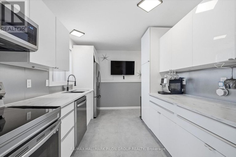 29416521/1456-prestone-drive/bilberry-creekqueenswood-heights/ottawa/ontario/K1E1M4_7