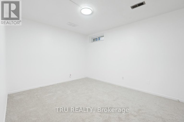 28561491/60-98-mcclintock-way-way/katimavik/ottawa/ontario/K2L2A4_26