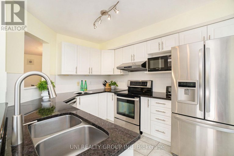 28595135/80-chesapeake-crescent/cedargrovefraserdale/ottawa/ontario/K2J0L5_14