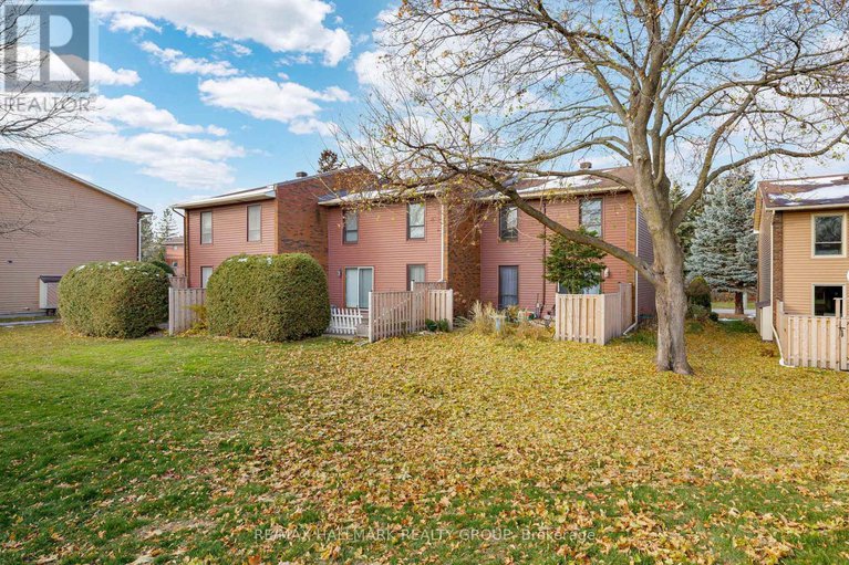 29126204/10-black-forest-lane/arbeatha-park/ottawa/ontario/K2H5C8_43