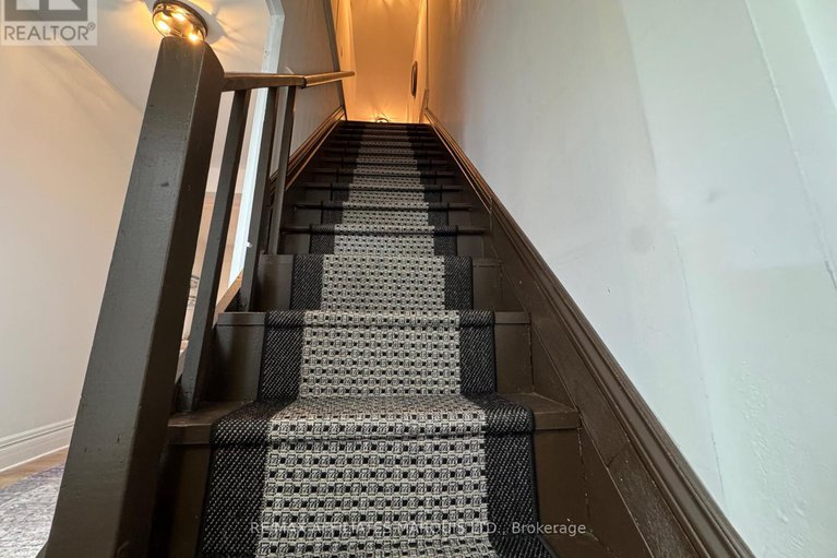 29078821/11-elgin-street-e/alexandria/north-glengarry/ontario/K0C1A0_27