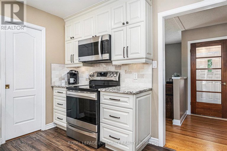 28620612/16-ember-glow-court/stittsville-central/ottawa/ontario/K2S1C3_8