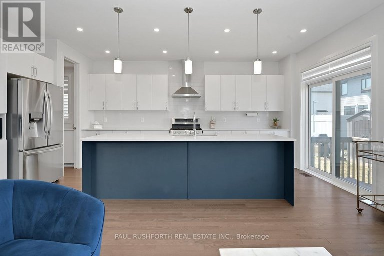 29667355/6483-renaud-road/mer-bleuebradley-estatesanderson-park/ottawa/ontario/K1W0R8_12