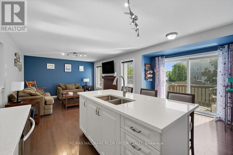 28899782/3438-river-run-avenue/half-moon-bay/ottawa/ontario/K2J0R5_5