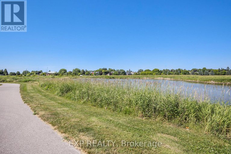 28527433/63-pelham-crescent/goulbourn-twp-from-franktown-rdsouth-to-rideau/ottawa/ontario/K0A2Z0_30