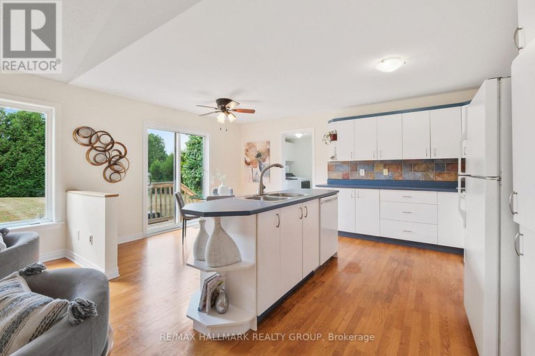 28810198/207-northcote-drive/beckwith-twp/beckwith/ontario/K7C0C4_24