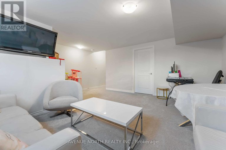 29411567/320-grackle-street/blossom-parkkemp-parkfindlay-creek/ottawa/ontario/K1X0G6_36