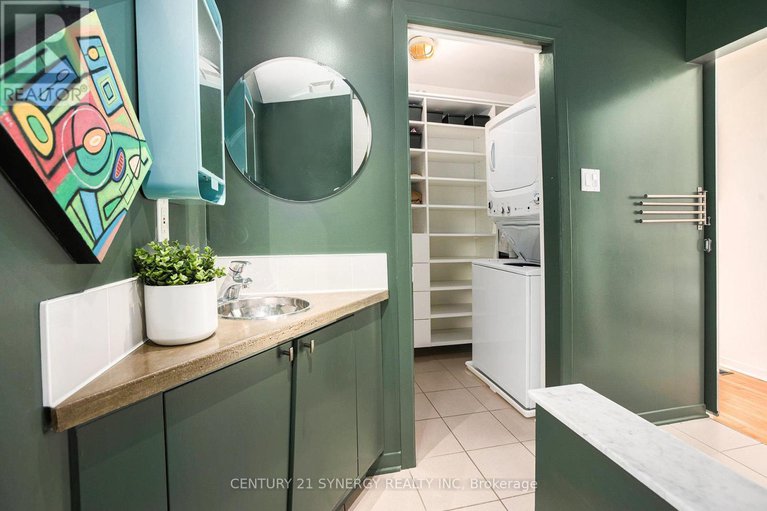 28881651/1137-gladstone-avenue/hintonburg/ottawa/ontario/K1Y3H4_29