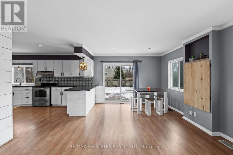 29140915/3091-cedar-beach-lane/north-grenville-twp-kemptville-south/north-grenville/ontario/K0G1J0_8