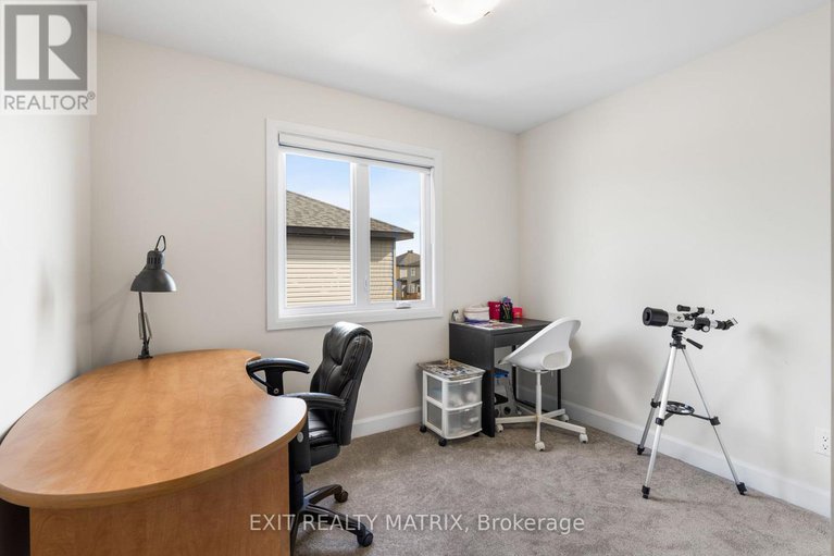28493432/461-aurora-street/russell-twp/russell/ontario/K4R0L3_18