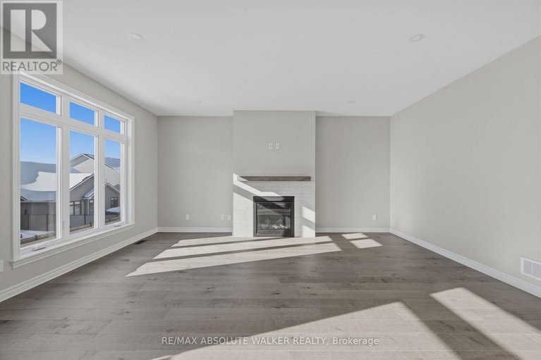 29674696/803-antonio-farley-street/camelot/ottawa/ontario/K4A5N3_12