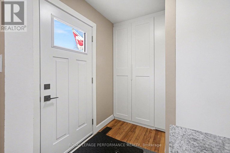 29388559/975-sheridan-avenue/carlington/ottawa/ontario/K1Z6M4_3