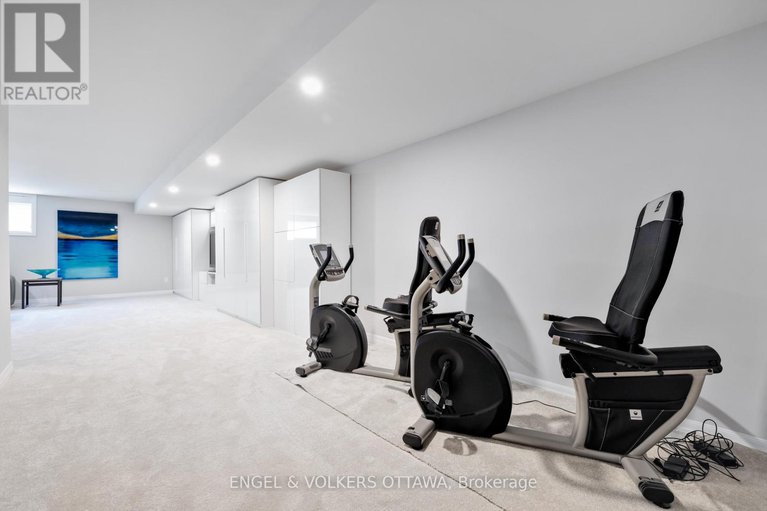 28377095/624-mikinak-road/cfb-rockcliffe-and-area/ottawa/ontario/K1K3X7_39