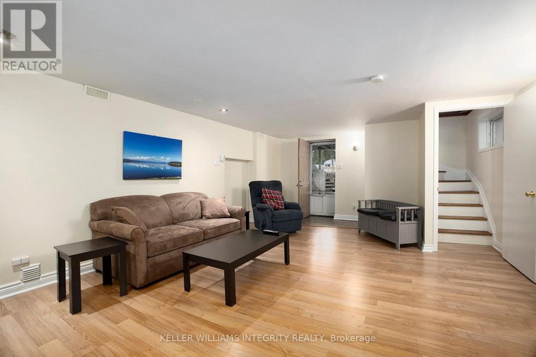 28510289/501-stewart-lane/lanark-highlands-dalhousie-twp/lanark-highlands/ontario/K0G1M0_24
