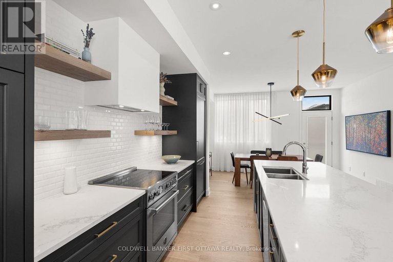 29377970/524-edison-avenue/mckellarhighland/ottawa/ontario/K2A1V1_11