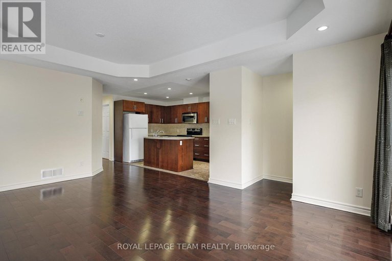 29142167/4-385-paseo-private/centrepointe/ottawa/ontario/K2G4N7_16