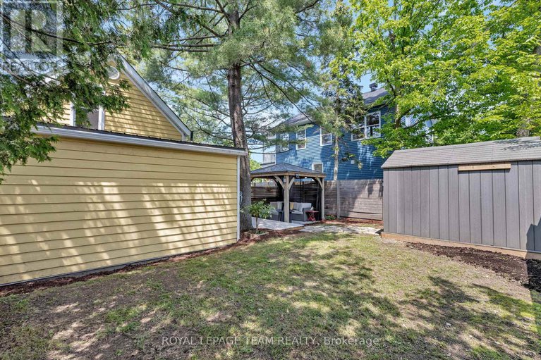 28410245/2748-rowatt-street/britannia/ottawa/ontario/K2B6N9_38