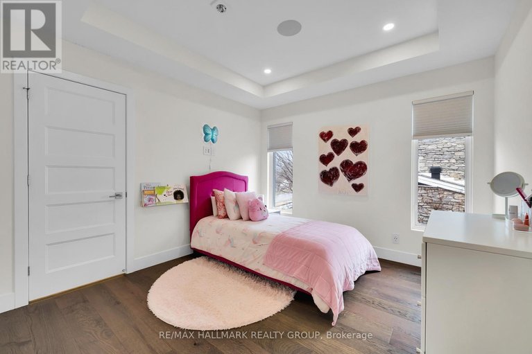 29577966/1976-lenester-avenue/mckellar-heightsglabar-park/ottawa/ontario/K2A1J9_31