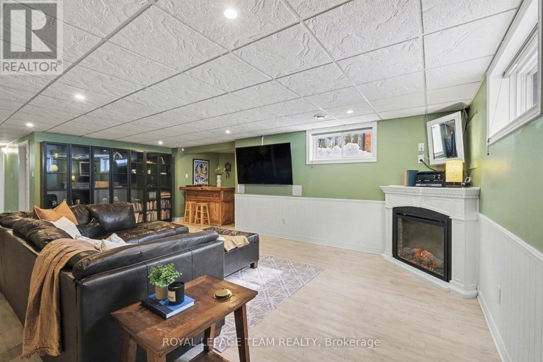 29433237/20-cedar-rail-crescent/north-grenville-twp-kemptville-south/north-grenville/ontario/K0G1J0_23