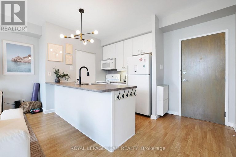 29065360/201-150-caroline-avenue/ottawa-west/ottawa/ontario/K1Y4X8_10