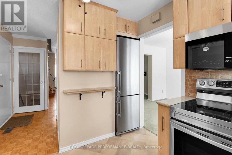 29663857/2166-bickerton-avenue/beacon-hill-north/ottawa/ontario/K1J6Y3_14