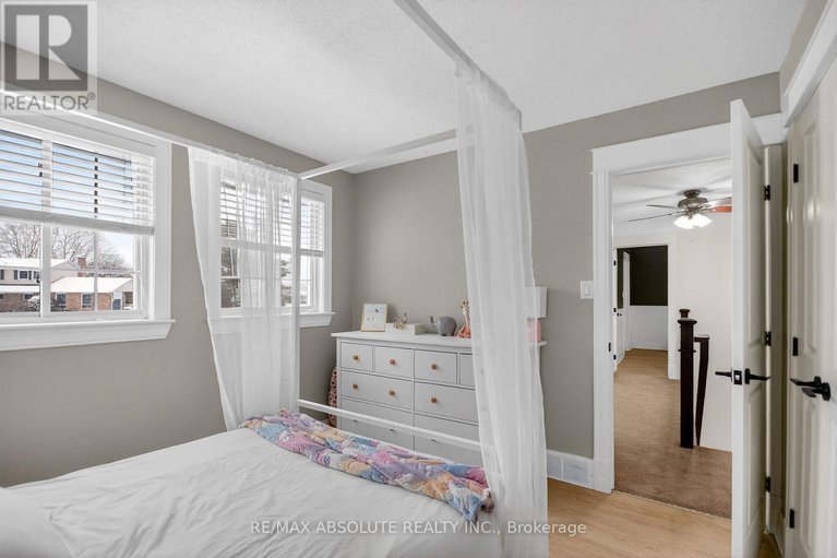 29233588/6560-michelangelo-court/north-gower/ottawa/ontario/K0A2T0_37