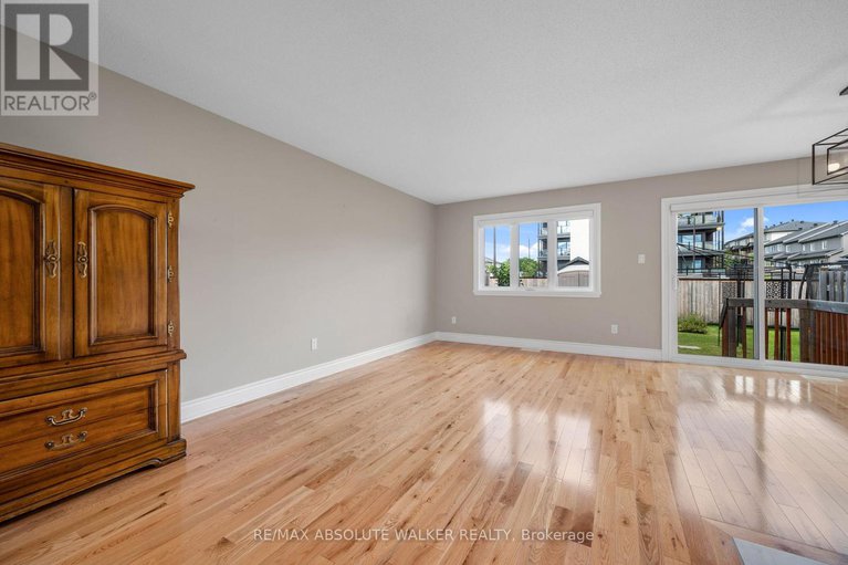 28653088/2432-marble-crescent/town-of-rockland/clarence-rockland/ontario/K4K1P6_4