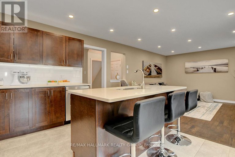 28365080/3597-cambrian-road/half-moon-bay/ottawa/ontario/K2J0S4_9